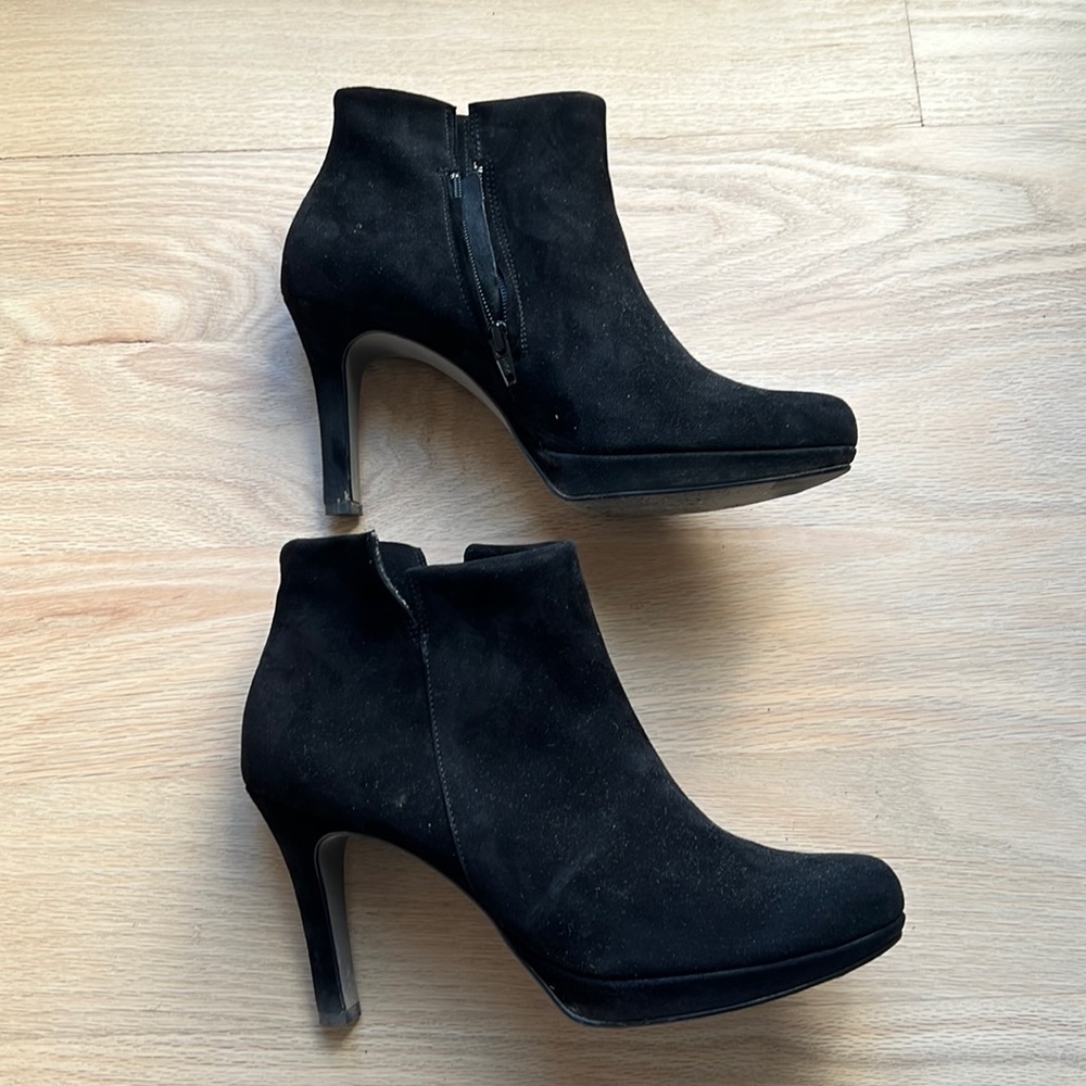 Paul Green Elle Black Suede Ankle Booties